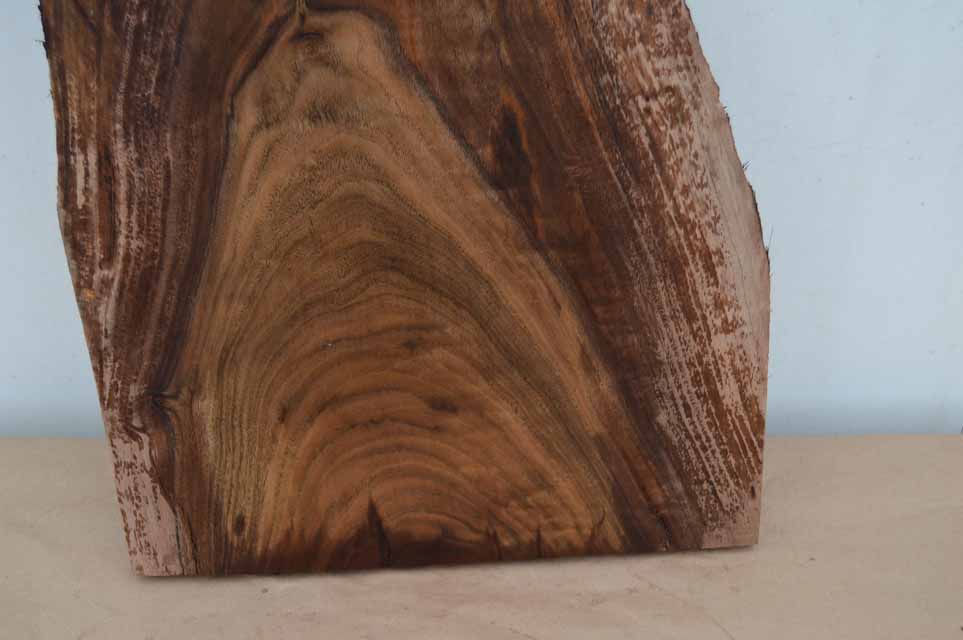Claro Walnut Specialty Piece CLASPC104